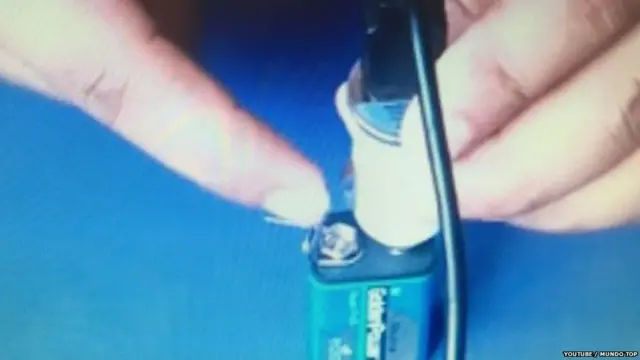 मोबाइल चार्ज