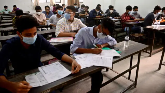 প﻿রীক্ষা