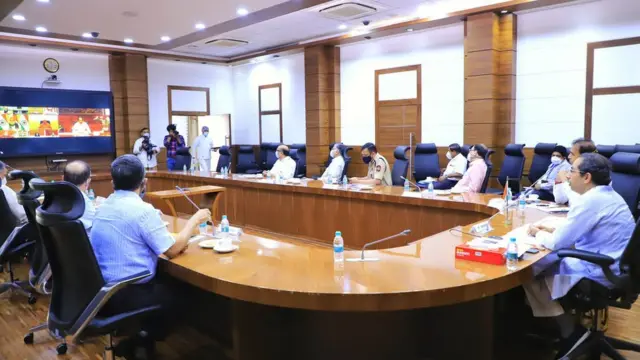 उद्धव ठाकरे