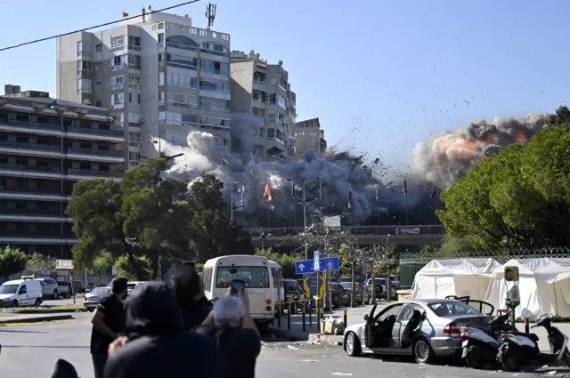 اسرائیل پس از حمله‌های انفجاری به حزب‌الله به لبنان نیز یورش برد.