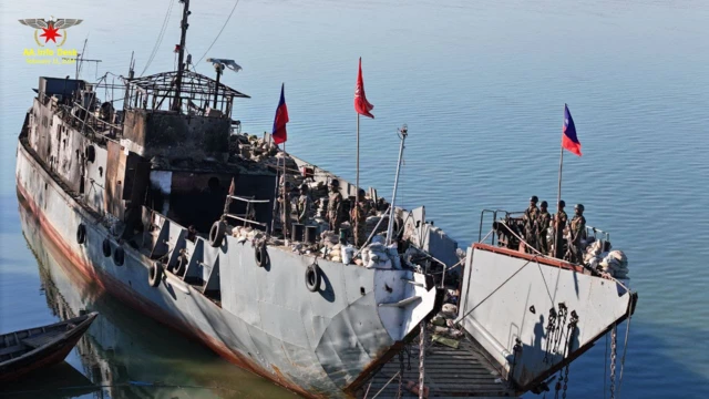 ၂၀၂၄ ခုနှစ်တုန်းက အေအေသိမ်းပိုက်ခဲ့တဲ့ မြန်မာစစ်သင်္ဘော ၂ စင်း