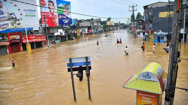 বন্যার পানিতে তলিয়ে থাকা একটি এলাকা