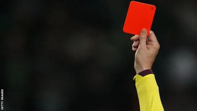 Kadi nyekundu ni moja ya adhabu ambazo mameneja wataanza kupewa