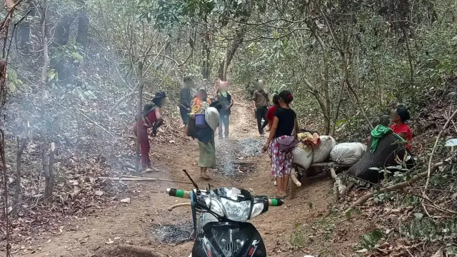 ဘေးလွတ်ရာ ထွက်ပြေးနေရတဲ့ မတူပီ ဒေသခံတွေ 