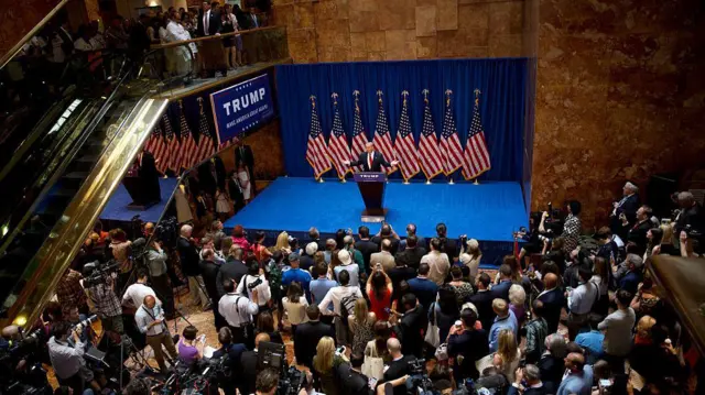 2015-жылы президенттик шайлоого катышуу ниети бар экенин билдирди