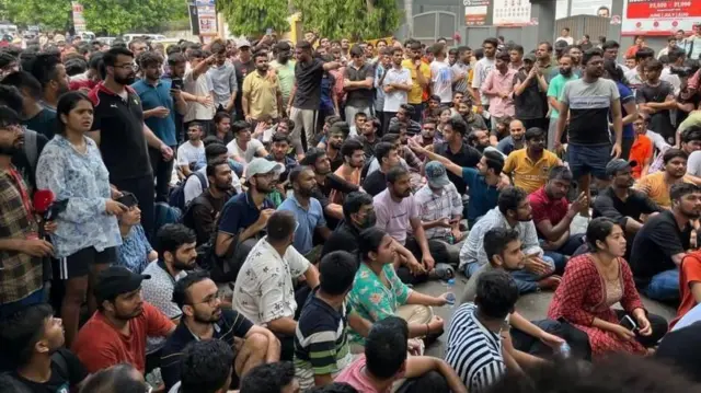 దిల్లీ విద్యార్థులు 