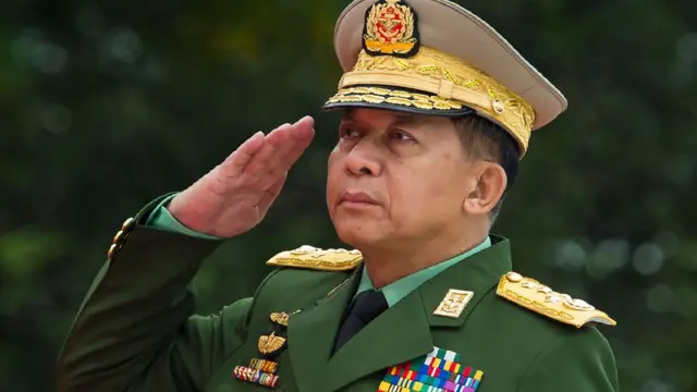 El comandante en jefe del ejército, general Min Aung Hlaing