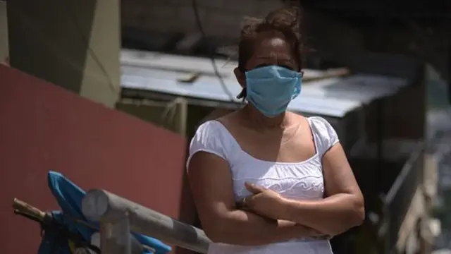 Bertha masih belum tahu kemana dia akan pergi untuk berziarah ke makam saudaranya.
