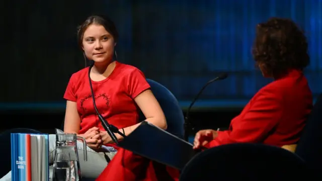Greta Thunberg lors d'une conférence.