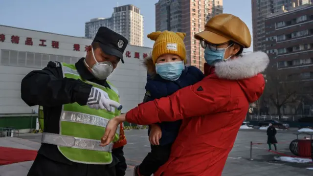 கொரோனா வைரஸால் அதிகம் பாதிக்கப்படுவது யார்?