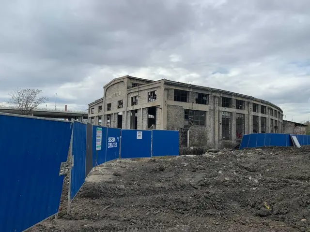 Armirani stubovi i dalje drže konstrukciju staru skoro sto godina