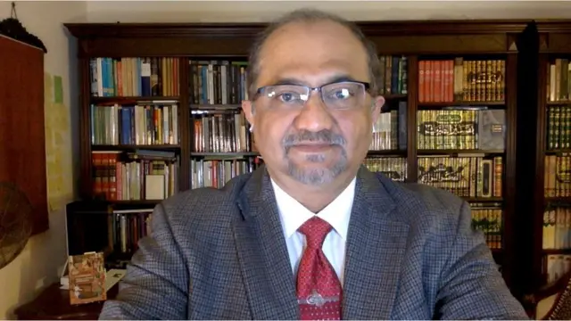 ప్రొఫెసర్ ముక్తాదర్ ఖాన్