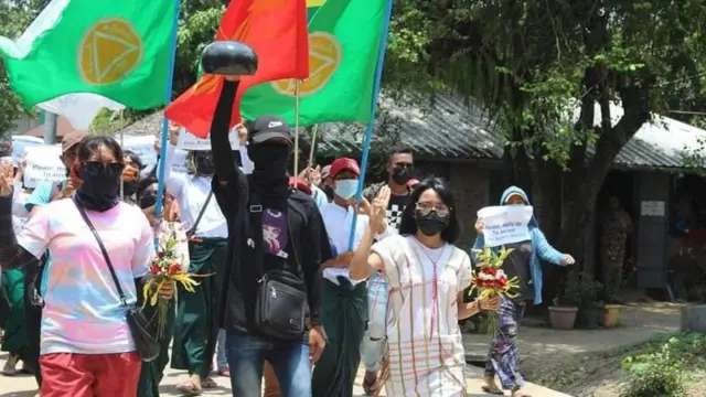 တော်လှန်ရေးက နည်းမျိုးစုံနဲ့ သွားနေရမယ်လို့ ယုံကြည်နေသူ