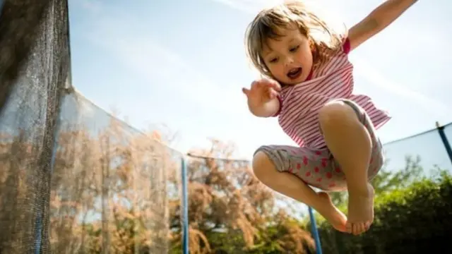 ਛਾਲ ਮਾਰ ਦੀ ਬੱਚੀ