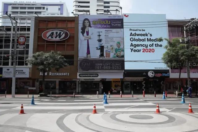 กรุงเทพ โควิด 19 ไวรัสโคโรนา เหงา