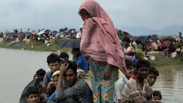 မင်းအောင်လှိုင်၊ စစ်ဗိုလ်ချုပ်၊ အမေရိကန် ၊ အမတ်