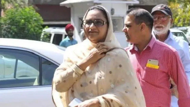 रज़िया सुल्ताना को आज ही वाटर सप्लाई और महिला एंव परिवार कल्याण विभाग का मंत्री बनाया गया था