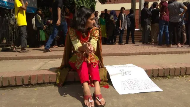 বুয়েটে ছাত্র নির্যাতনের প্রতিবাদ চলছে