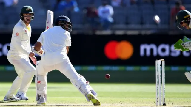 क्रिकेट