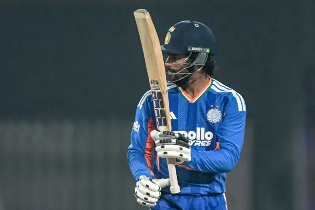 अकेले तिलक वर्मा भारत की ओर से हाफ़ सेंचुरी बना सके