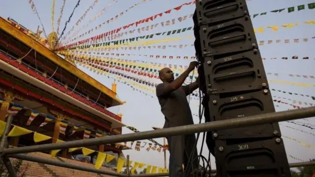 డీజే మ్యూజిక్ సిస్టమ్