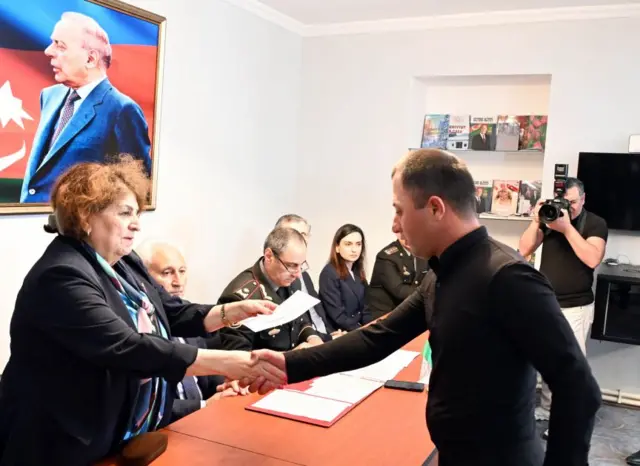 Azərbaycanda əfv May ayında 154 nəfər əfvə düşüb May ayında 154 nəfər əfv edilib