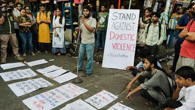 ਔਰਤਾ ਖਿਲਾਫ ਹਿੰਸਾ