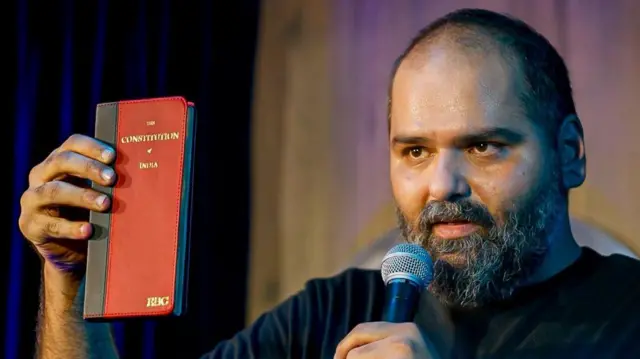 कुणाल कामरा