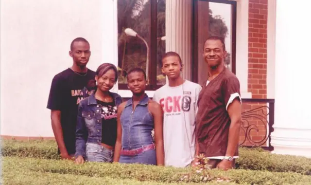 Sullivan Chime na ụmụ ya anọ n'afọ 2005