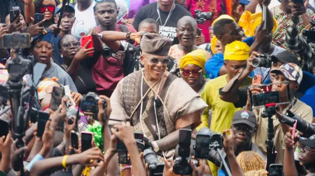 Farooq Oreagba on horse