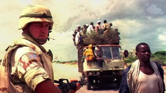 Marekani ilishindwa kijeshi nchini Somalia mwaka wa 1993, jambo lililochochea filamu ya "Black Hawk Down" .