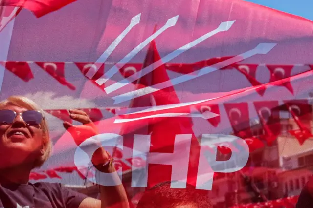 CHP Tüzük Kurultayı'nda 'Kılıçdaroğlu' krizi CHP Tüzük Kurultayı hazırlıkları: Kurultay ertelenebilir mi? - BBC News  Türkçe