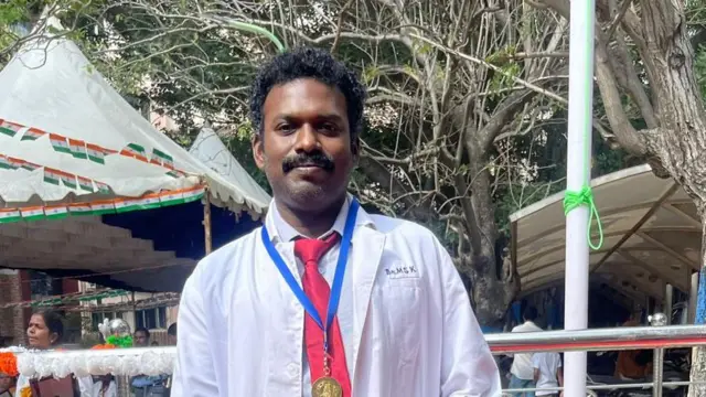 கோமதிக்கு அறுவை சிகிச்சை மேற்கொண்ட எலும்பியல் மருத்துவர் சுரேஷ் 