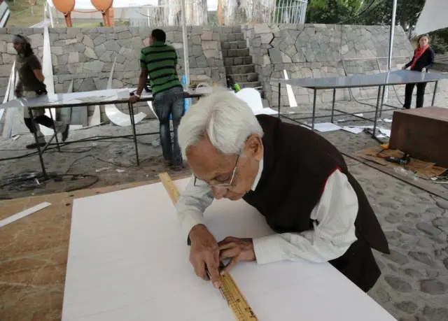 નાગજીભાઈ પટેલ.