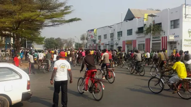 Imyiyerekano yari igwiriyemwo abagendesha amakinga yo kwiyunguruza