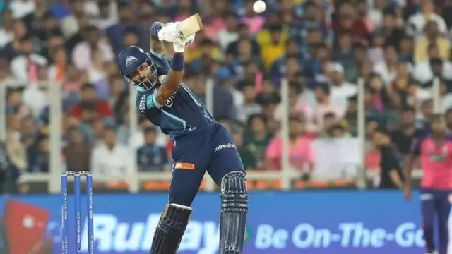 हार्दिक पंड्या, गुजरात टायटन्स, मुंबई इंडियन्स, आयपीएल