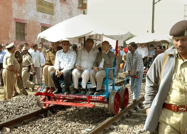 ગોધરામાં રેલવે ટ્રૅક પર નાણાવટી-શાહ પંચ