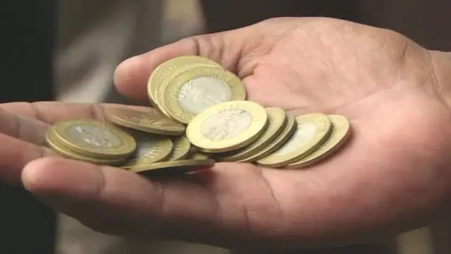 పది రూపాయిల కాయిన్స్