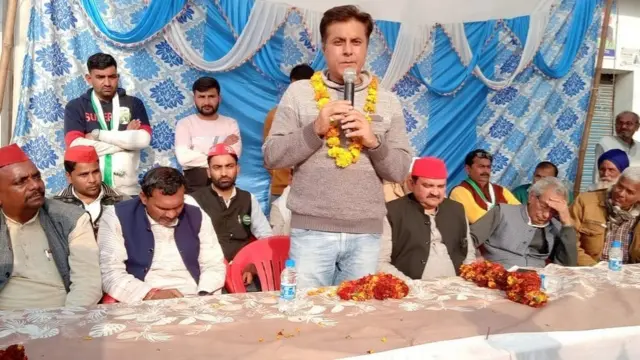 गठबंधन से डॉक्टर नीरज चौधरी की उम्मीदवारी ने मुक़ाबले को रोमांचक बना दिया है