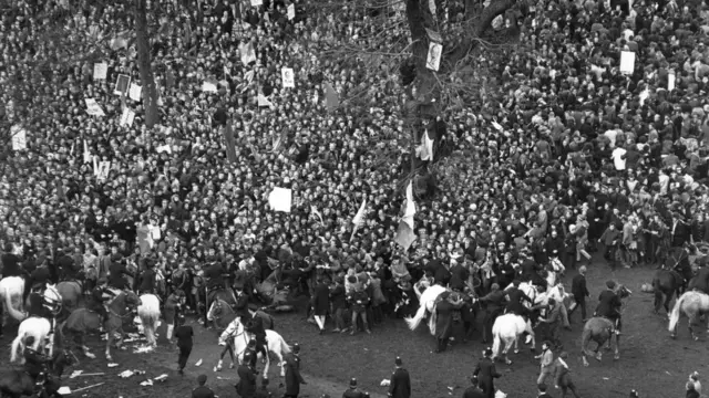 제이콥스 방식이 처음 도입된 미국 베트남전 반대 집회 시위