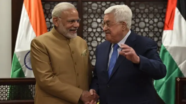 नरेंद्र मोदी