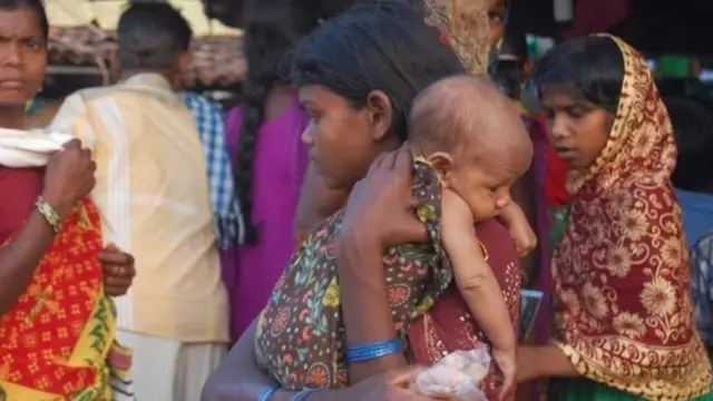 आदिवासी महिलाएं