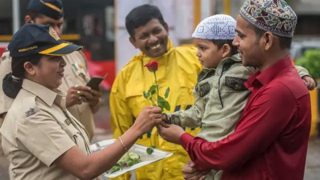 ઈદ મનાવતા મુસ્લિમો
