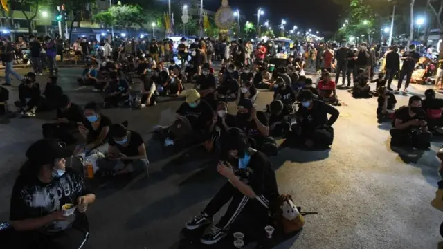 ประท้วง