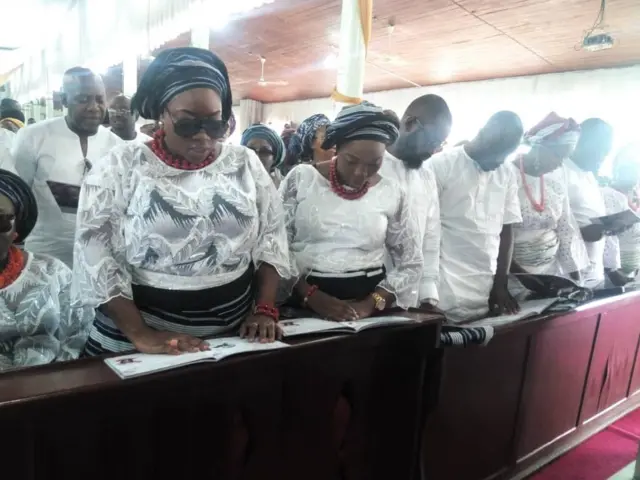 Isin fun oloogbe Funke Olakunrin