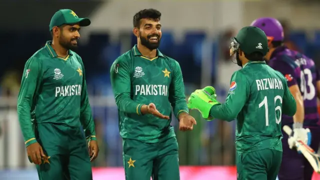 শাদাব খান- ব্যাটে বলে পাকিস্তানের ভরসার জায়গা