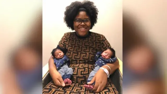 Alexzandria Wolliston, avec Kaylen et Kaleb (capture d'écran).