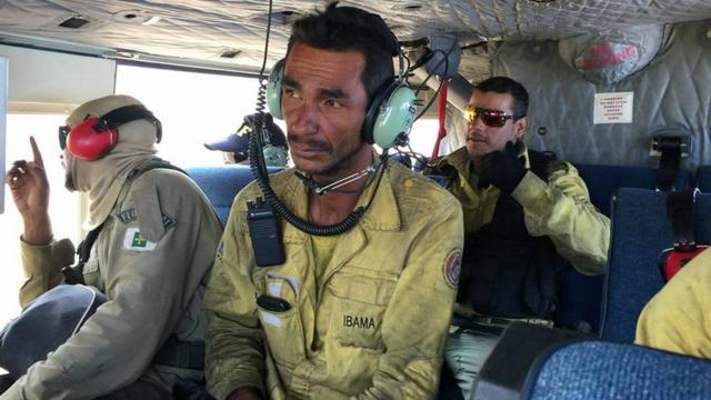 Combatentes viajam para regiãosubway pixbetincêndio