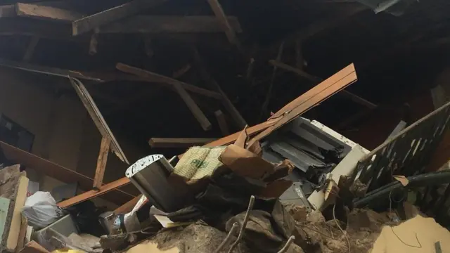 Ileesẹ redio Ayefẹlẹ tijọba Ọyọ wo