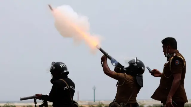 இலங்கை - போராட்டம்